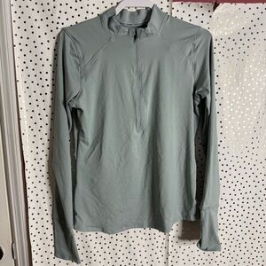 Under Armour Light Gray Quarter-Zip Pullover NWT